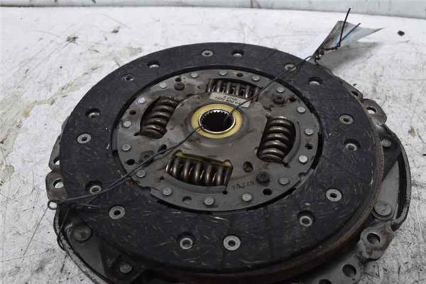 CLIO III Kit Embrague Completo
