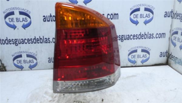 VECTRA C BERLINA Piloto Trasero Derecho