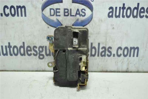 BERLINGO Cerradura Puerta Delantera Derecha