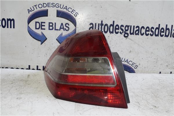 MEGANE II CLASSIC BERLINA Piloto Trasero Izquierdo MEGANE II CLASSIC BERLINA Piloto Trasero Izquierdo