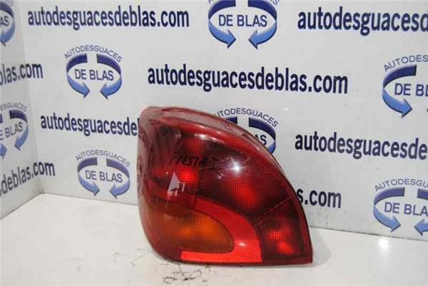 Fiesta Berlina DX2000- Piloto Trasero Izquierdo