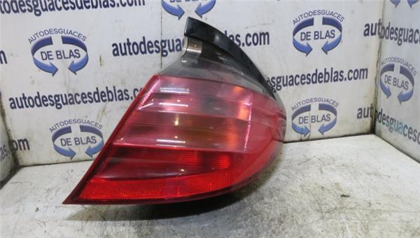 Clase C BM 203 Sportcoupe 10.2000- Piloto Trasero Derecho