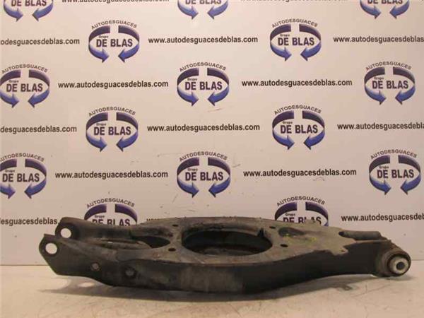 BM 300 CLASE E Brazo Inferior Trasero Derecho