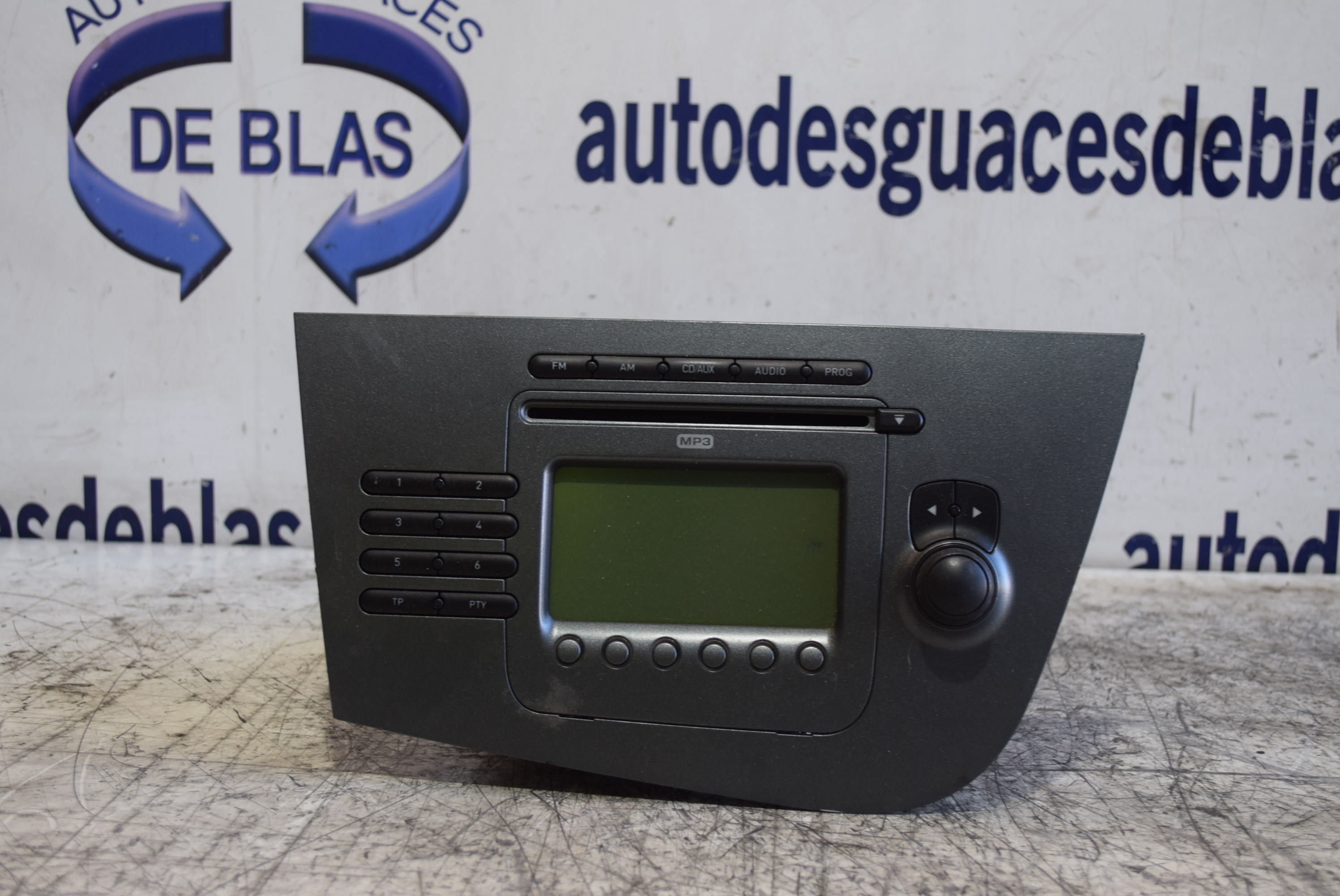 LEON 1P1 Radio Cd