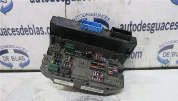Serie X5 E702006- Caja Reles