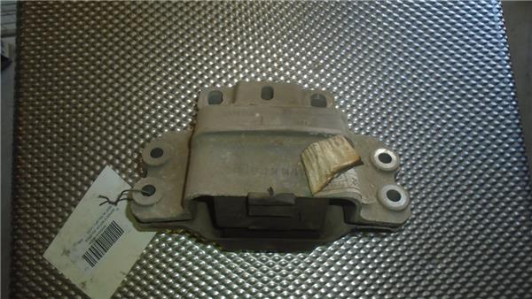 ALTEA 5P1 Soporte izquierdo motor