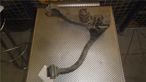 SERIE 1 BERLINA E81E87 Brazo Superior Trasero Derecho