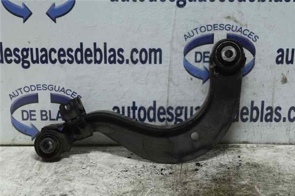 LEON 1P1 Brazo Superior Trasero Derecho