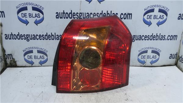 COROLLA E12 Piloto Trasero Derecho