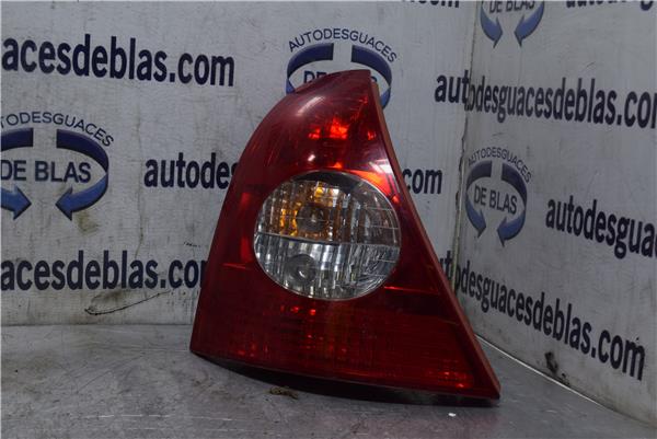 CLIO II FASE II BCB0 Piloto Trasero Izquierdo CLIO II FASE II BCB0 Piloto Trasero Izquierdo