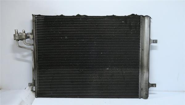 Focus Berlina CB82010- Condensador