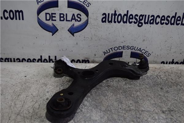 COROLLA VERSO R1 Brazo Inferior Delantero Derecho COROLLA VERSO R1 Brazo Inferior Delantero Derecho