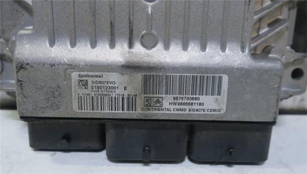 C4 Berlina 08.2010- Centralita motor uce