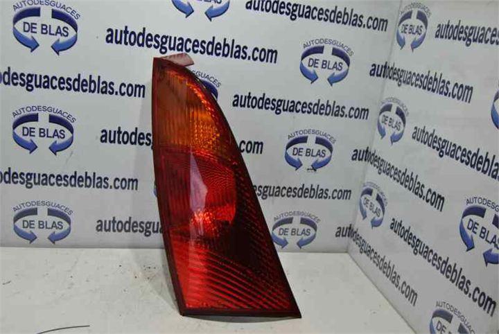 Focus Berlina CAK1998- Piloto Trasero Izquierdo Focus Berlina CAK1998- Piloto Trasero Izquierdo