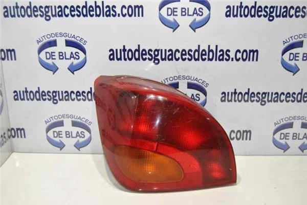 Fiesta Berlina DX2000- Piloto Trasero Izquierdo