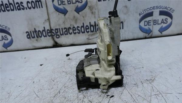 ALTEA XL 5P5 Cerradura Puerta Delantera Derecha