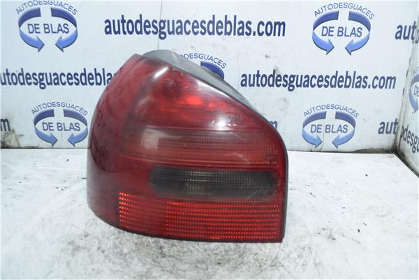 A3 8L Piloto Trasero Izquierdo