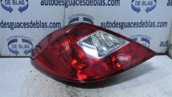 CORSA D Piloto Trasero Izquierdo CORSA D Piloto Trasero Izquierdo