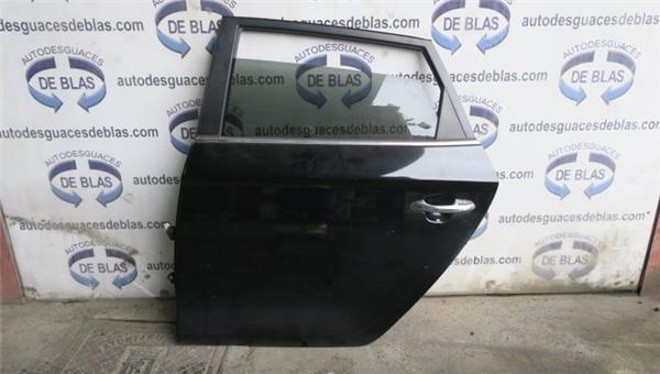 Carens RP2013- Puerta Trasera Izquierda