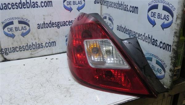 CORSA D Piloto Trasero Izquierdo CORSA D Piloto Trasero Izquierdo