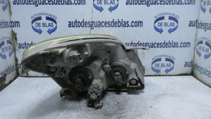 Corolla Verso E122002- Faro Delantero Derecho Corolla Verso E122002- Faro Delantero Derecho
