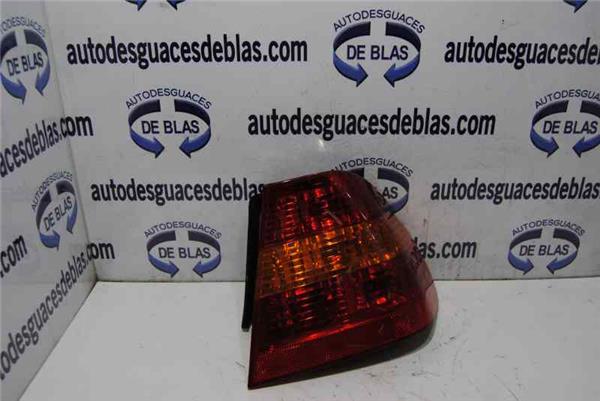 SERIE 3 BERLINA E46 Piloto Trasero Derecho