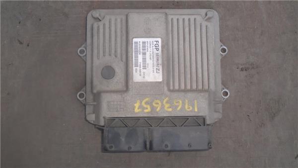 CORSA C Centralita motor uce
