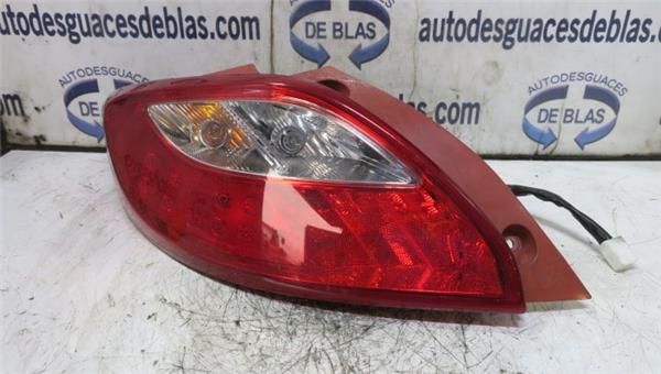 2 Berlina DE2007- Piloto Trasero Izquierdo 2 Berlina DE2007- Piloto Trasero Izquierdo