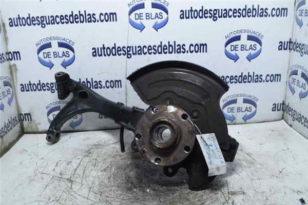 PASSAT BERLINA 3B3 Mangueta Delantera Izquierda