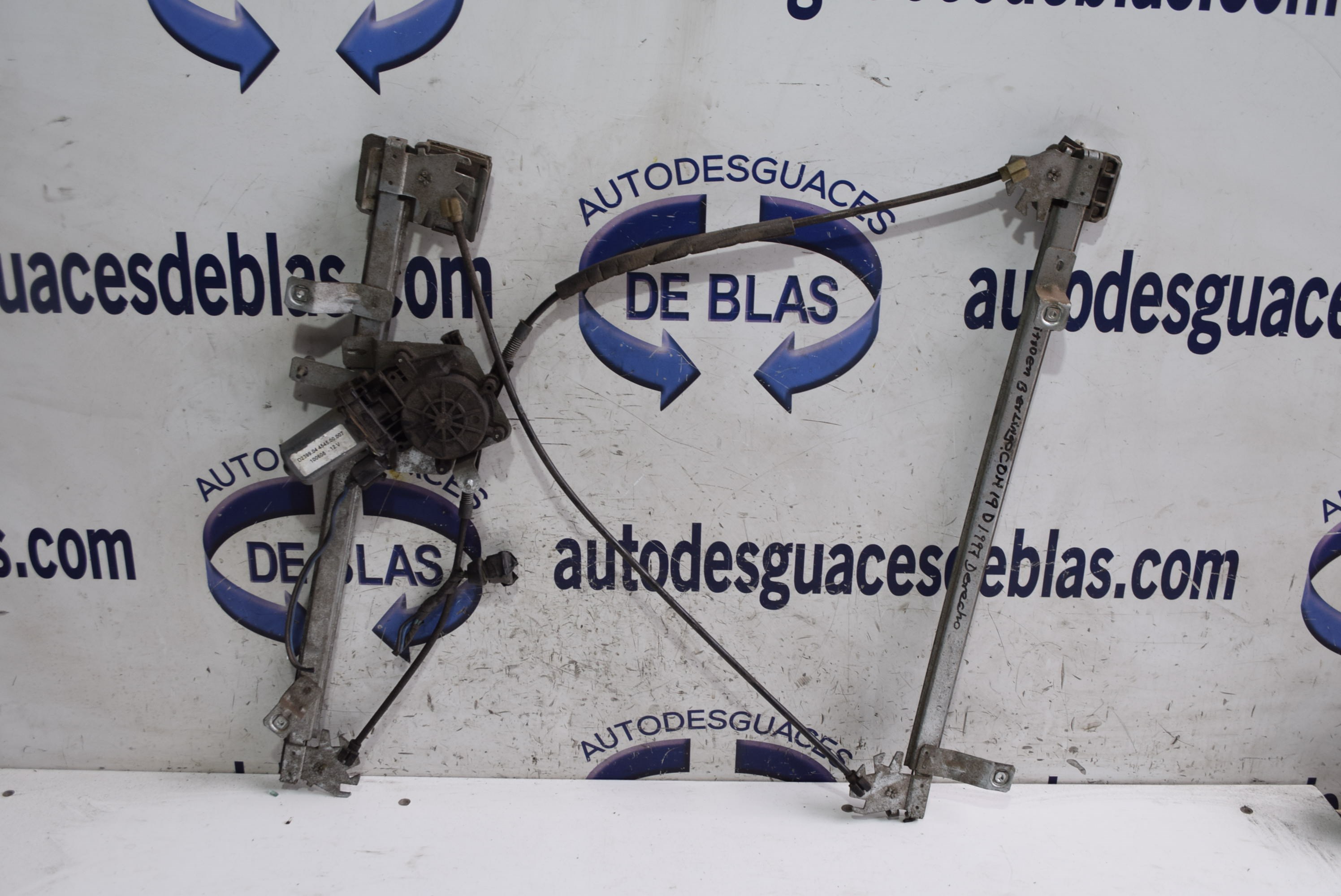 BERLINGO Elevalunas Electrico Delantero Derecho