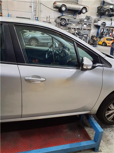 retrovisor electrico derecho peugeot 208 0120