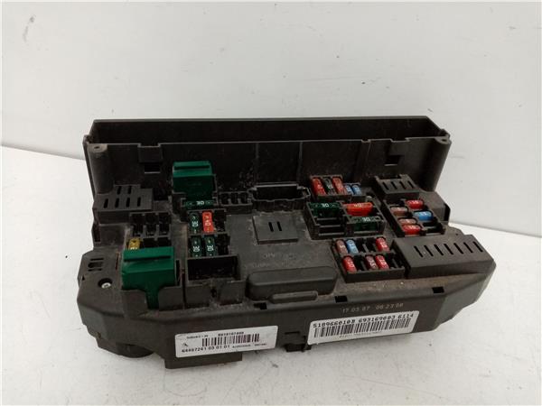 caja fusiblesrele bmw serie x5 e70 2006  30d