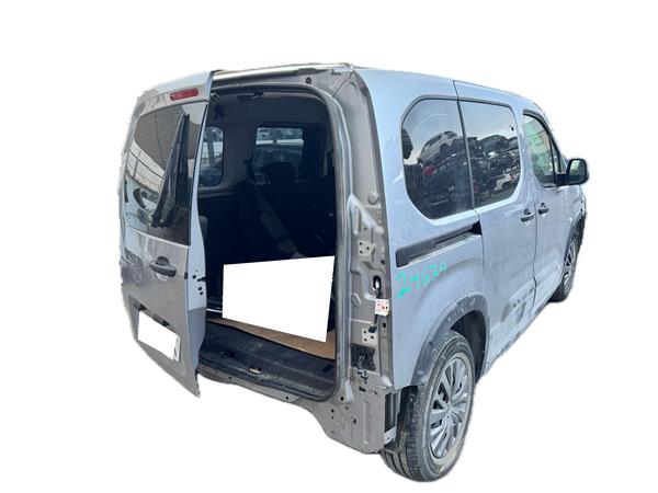 puerta trasera izquierda peugeot rifter 06201