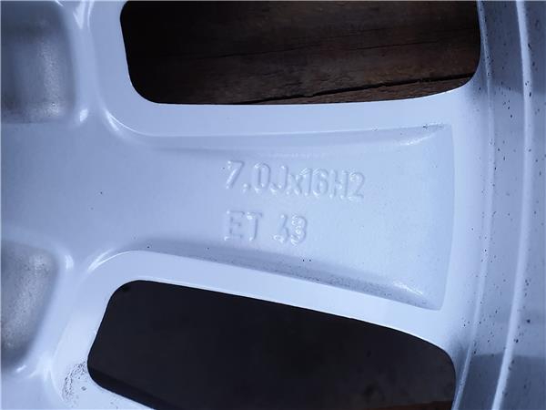 Llanta Mercedes-Benz Clase C Berlina