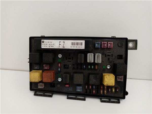 caja reles opel astra h berlina 2004 17 cdti
