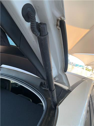 amortiguador porton trasero derecho mercedes