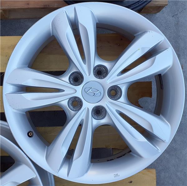 llanta hyundai ix35 ellm 2010 20 classic 2wd