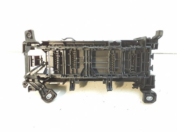 caja fusiblesrele mercedes benz clase b bm 24