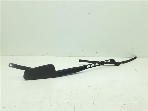 brazo limpiaparabrisas delantero derecho merc