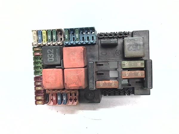 caja fusiblesrele mercedes benz clase c bm 20