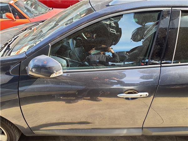 puerta delantera izquierda renault megane iii