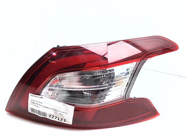 piloto trasero derecho peugeot 308 2013 16 a