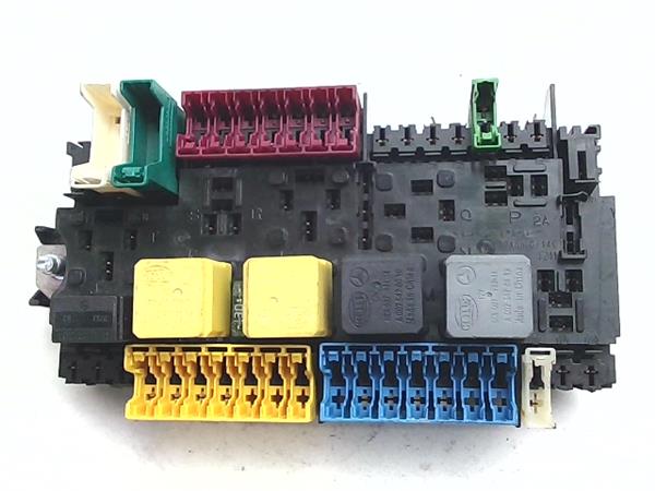 caja fusiblesrele mercedes benz clase a bm 17