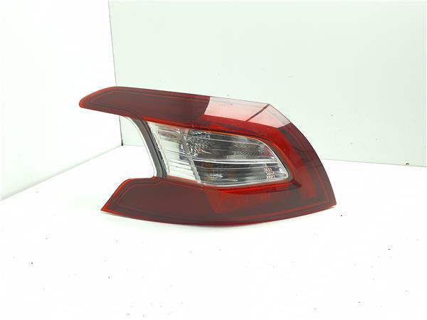 piloto trasero izquierdo peugeot 308 2013 16