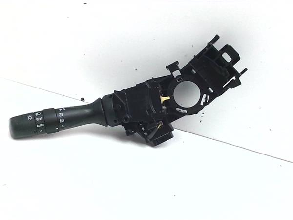 mando intermitencia toyota avensis cross spor