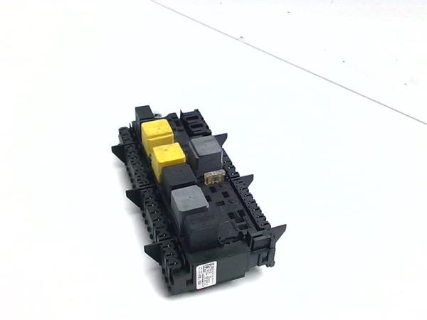 caja fusiblesrele mercedes benz clase cla bm