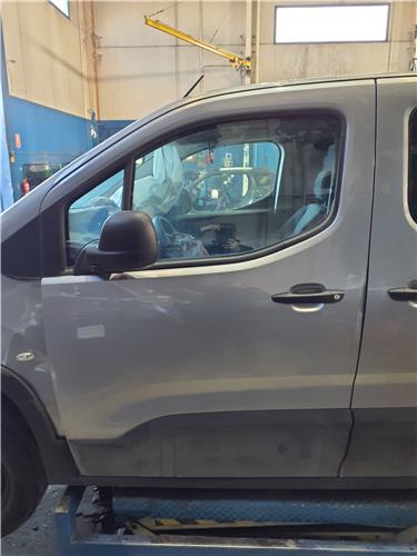 puerta delantera izquierda peugeot rifter 062