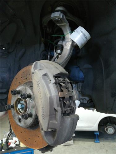 mangueta delantera izquierda mercedes benz cl