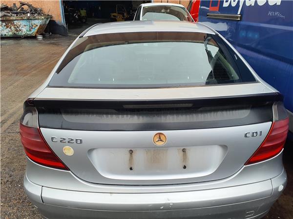 porton trasero mercedes benz clase c bm 203 s