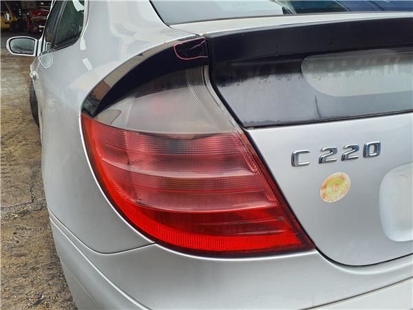 piloto trasero izquierdo mercedes benz clase